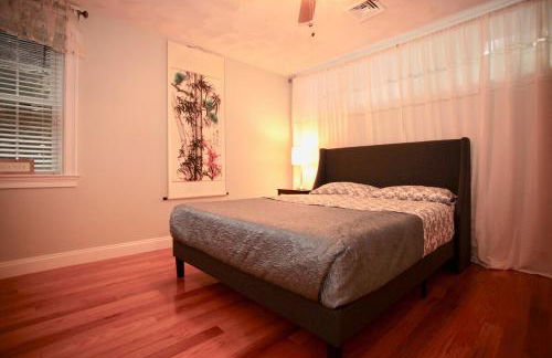 Peaceful 2BR near US Route 1 and Boston - Photo 2