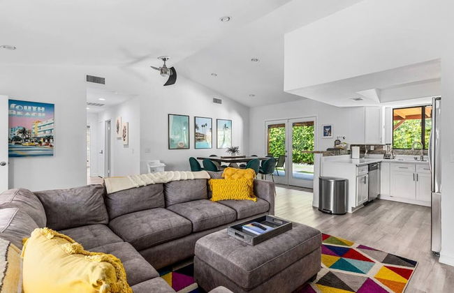 Poolside Palm Springs Paradise - Foto 65