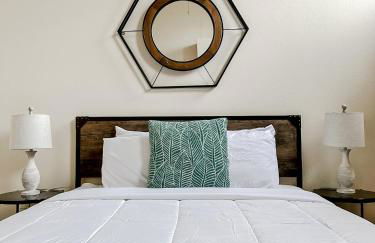 Sleepover 2BD 1BA Condos Downtown Springfield - Foto 32