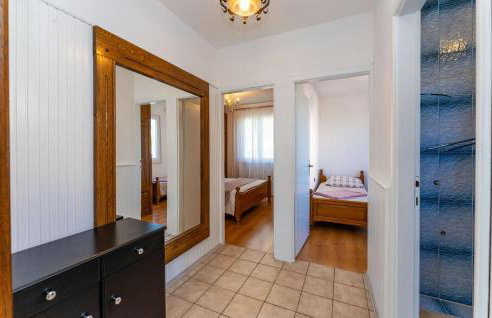 Nice Apartment In Rtina With Wifi - Photo 14