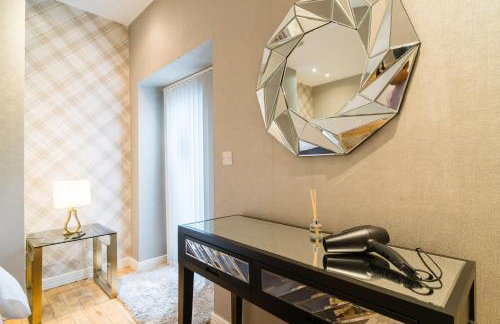 Oakfield Premier Apartments-High Speed WiFi-Smart SelfCheckIn-Central Cardiff Gem - Photo 38