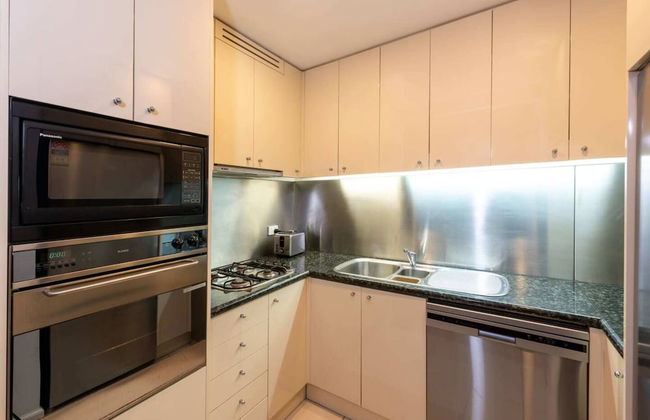 Spacious 3-bed Unit in Melbourne CBD w/ Pool & Gym - Foto 4