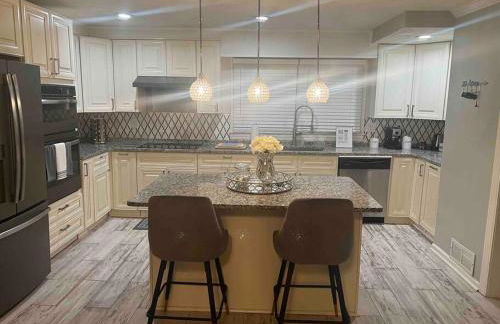 Renovated 3bedroom 2.5bath 2 story house w/ garage - Foto 17