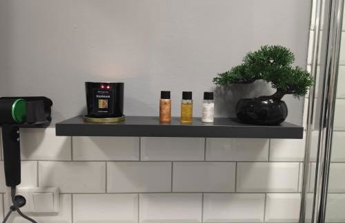 Moderne Wohnung mit Seeblick - Photo 22