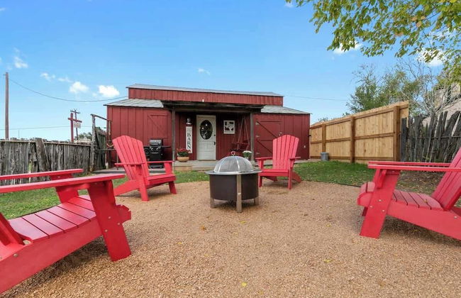 Gorgeous Barn Cabin 10min From Main St! - Foto 28