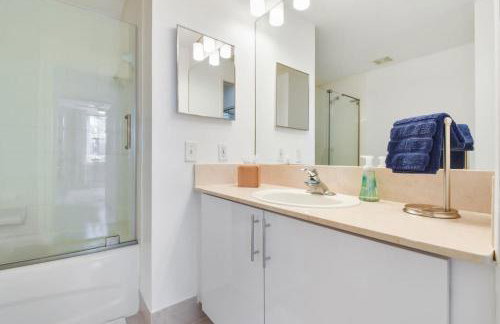 Palm Penthouse - Bright Designer Penthouse in the Heart of CityPlace - Foto 11