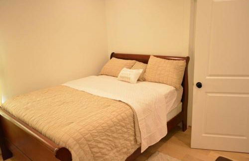 Tranquil Downtown Escape with Backyard - Photo 16