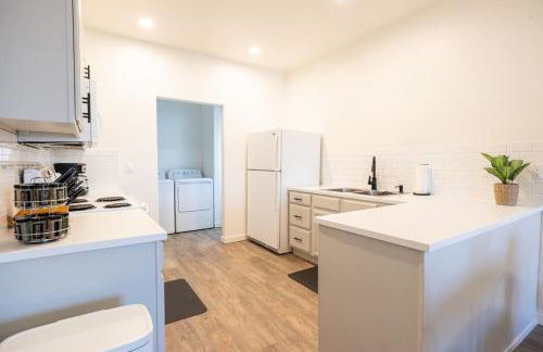 Modern Townhome Enclosed Garage WD - Foto 9