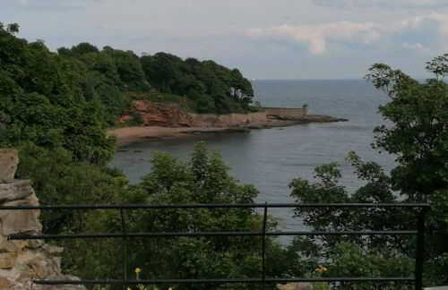 Faodail, 1 Bed Studio apartment at Ravenscraig Castle and Park - Foto 21