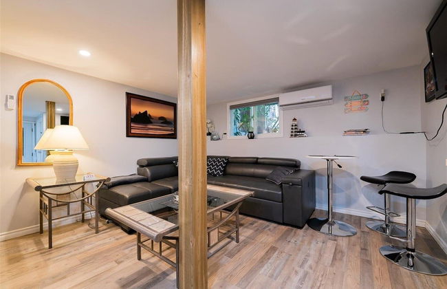 Suite at Trails End Beach House - Photo 8