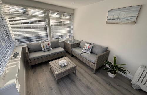 2-Beds Sleeps 4 w Parking 15 mins to St Andrews - Foto 7