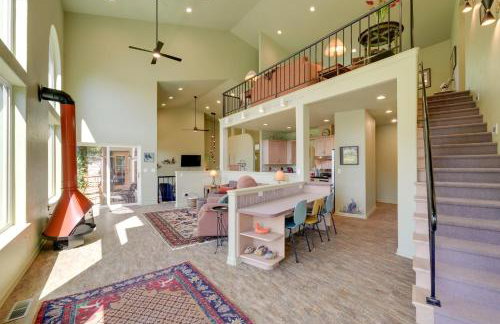 On McKenzie River! Home with Scenic Sunroom - Foto 5