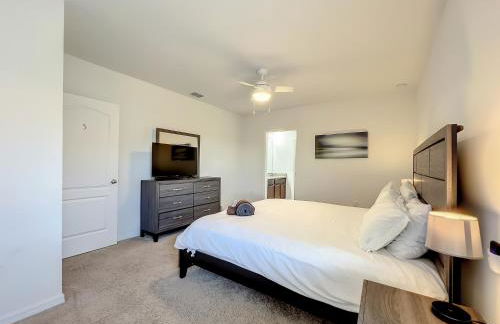 Solterra Resort Davenport FL Clubhouse Area - 7 Bedroom 6 Bath Home with Private Pool Spa - Lazy River 20 min from Disney - Foto 109