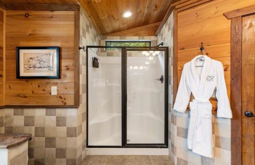 Monarch's Roost Luxe Cabin w Hot Tub and Sauna 10 Min to Helen - Foto 67