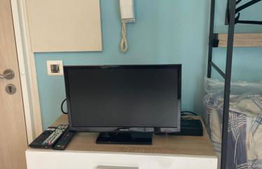 Petit studio avec parking, très bien équipé proche des Thermes et du centre ville Nouvelle literie - Foto 8