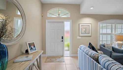 5* 3 BR 3 BA Home 4 min walk to beach & JW Marriott w/heated pool - Foto 3