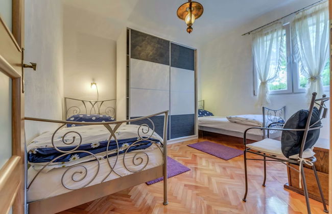 Modern Apartment in Arbanija with Hot Tub - Foto 9