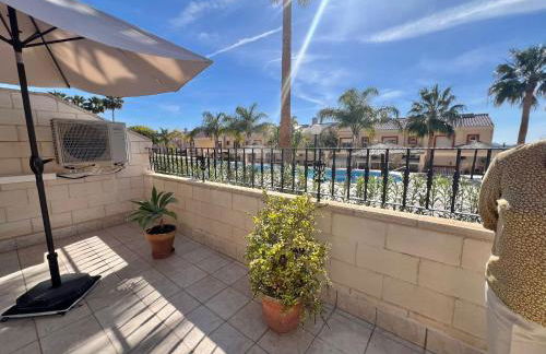 Apartamento con piscina - Foto 19