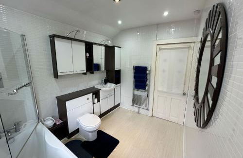 Comfy NEC, Birmingham Airport Stay, Free Parking - Foto 25