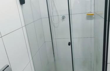 Studio completo frente à Praia do Gonzaga ( Pé na Areia ) - Foto 15