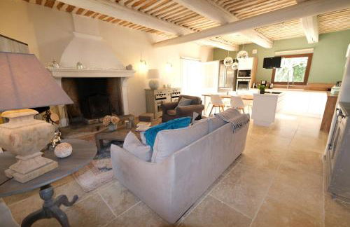 superb prestigious mas with pool in the countryside of caumont sur durance, close to avignon, sleeps 8 - Foto 12