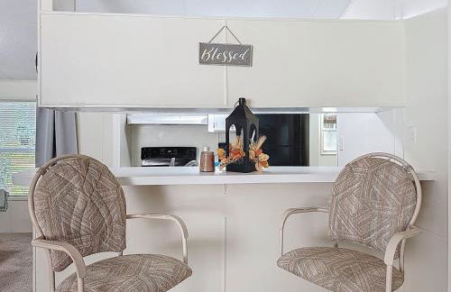 Forest Hideaway • Screened Porch • Grill - Foto 6