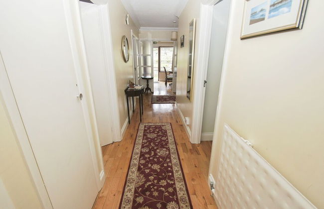 Dean Court Bungalow Parking by Brighton Holiday Lets - Photo 14