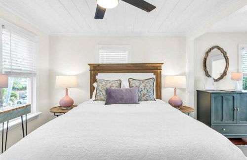 Tropical Estate w/ Guesthouse & Pool. Sleeps 8! - Foto 19