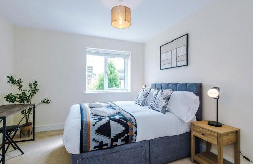 Relax in Style at Wedgwood House 3 BR Home with Garden & Parking - Foto 18