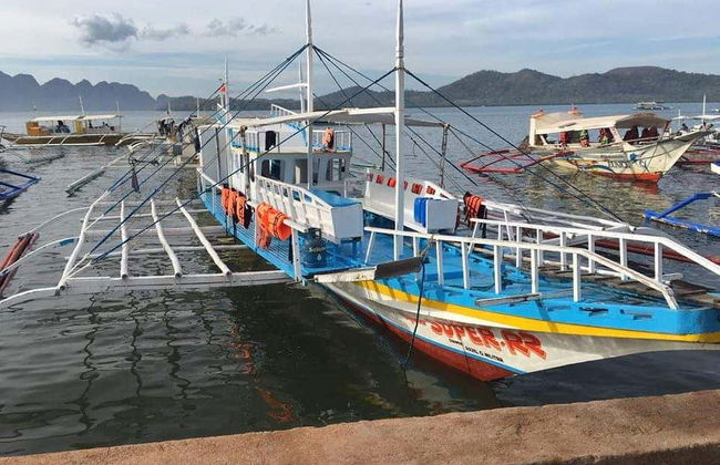 Barracuda Lake & Skeleton Wreck Tour - Foto 1