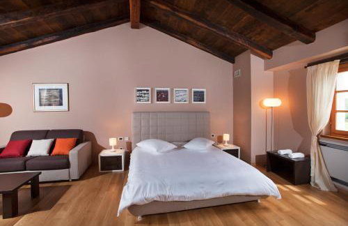 Villa Poropati, Grožnjan, Istria - Luxury Countryside Estate for up to 19 persons - Large pool of 80m2 with kids section - Foto 21