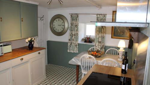 East Wing Lickleyhead Castle - Photo 5