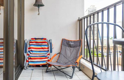 7FL Remodeled, Close to Beach & Dining with Free Parking - Photo 98