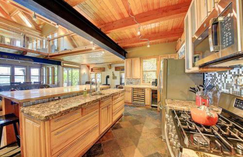 Lakefront property w/boat lift - Foto 38