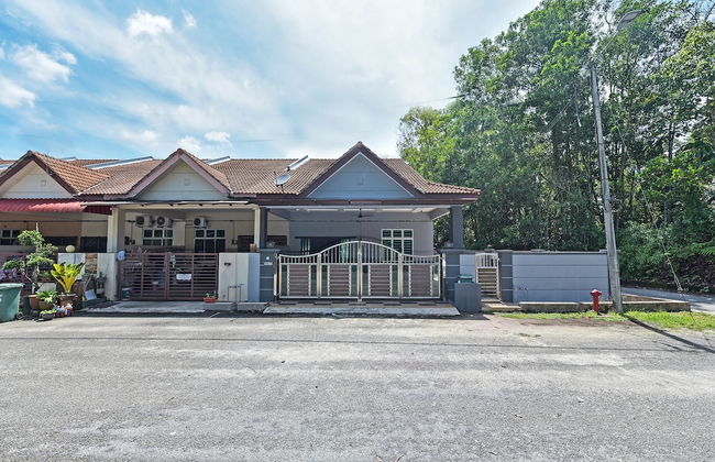 OYO Home 90584 Dz Homestay Bukit - Foto 1