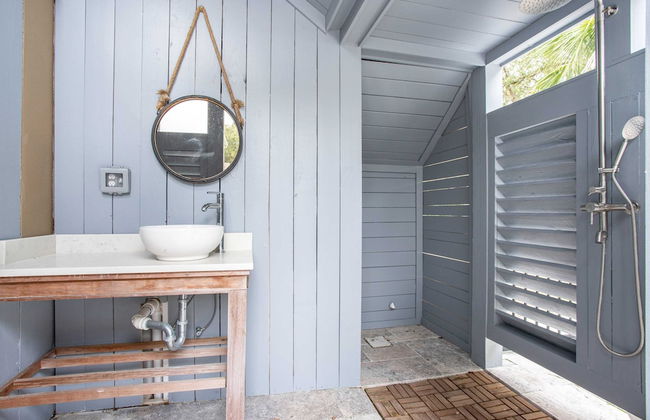 1blck to Beach, Pool, Firepit, Outdoor Kitchen, Game Room Pelican by Avantstay - Foto 27