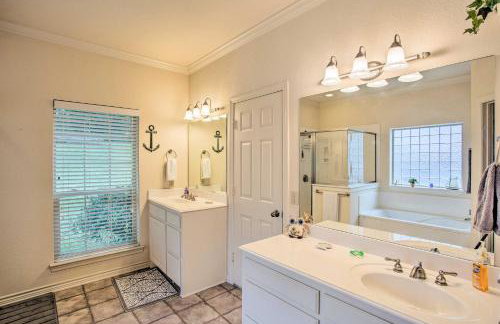 Private Dock and Fire Pit Cedar Creek Lake Home - Foto 15