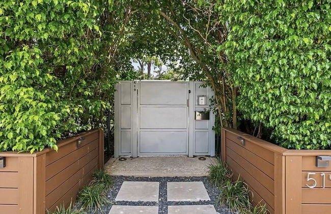 Wilton Manors Stunning Gated Oasis - Foto 35