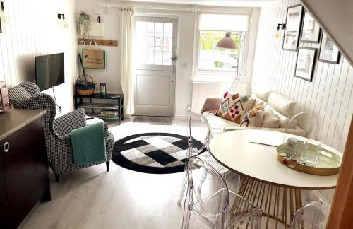 Stylish Cottage with Quay and River View - Foto 3