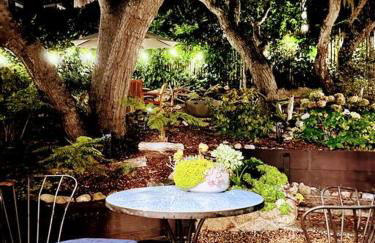 Gorgeous 3-bdrm home, walk to town and beach - Photo 67