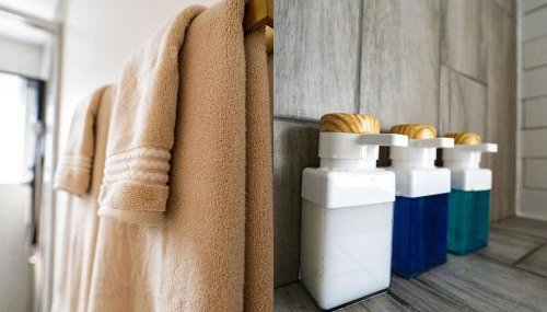 Stylish Downtown Apt - Workspace - Games - Parking - Foto 3, towels