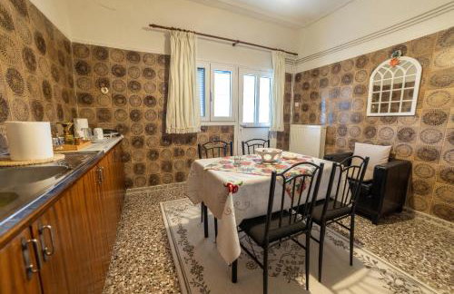 Evans House - Photo 55