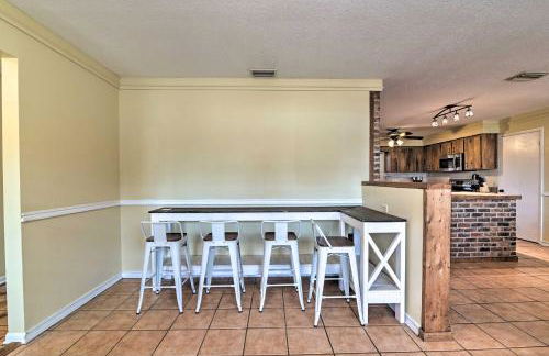 Grand Valrico Home with Deck, Fire Pit and Yard! - Foto 12