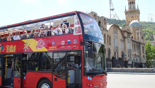Red Bus Hop-On Hop-Off Tbilisi Tour - Photo 5