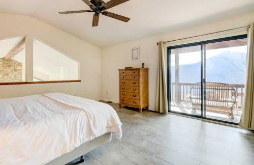 Stunning Maggie Valley Getaway with Decks, Fire Pit! - Foto 19