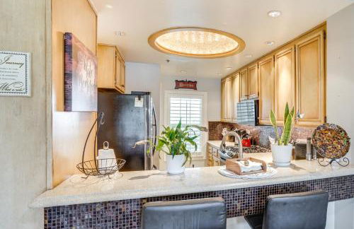 Huntington Beach Condo with Pool Less Than 1 Mi to Pier! - Foto 7