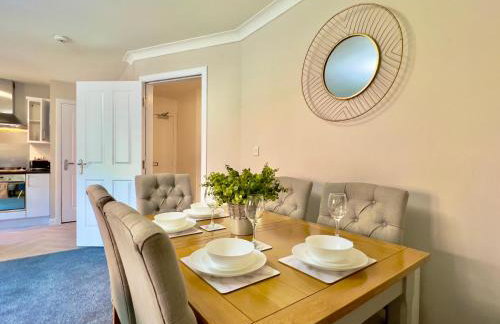 Stylish City Apartment with Free Parking near Town - Foto 24