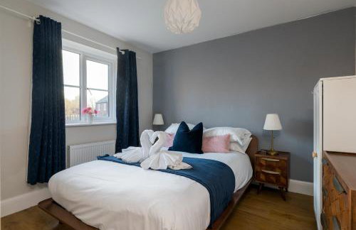 Modern 4-Bed Family Home with 5 Beds & Parking - Foto 5