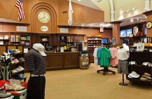 See all of Port Lucie in this resort amenities 2BD condo with resort amenities - Foto 18