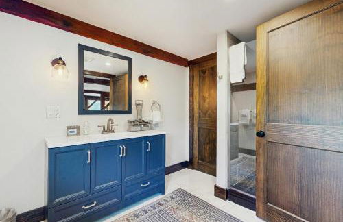 Red Barn & Blueberries - Photo 23